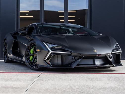 2024 Lamborghini Revuelto Base