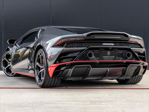 2021 Lamborghini Huracan EVO Coupe