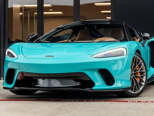 Black 2023 McLaren GT Base