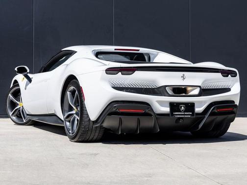 2022 Ferrari 296 GTB Base