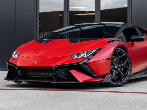 2024 Lamborghini Huracan Tecnica Base