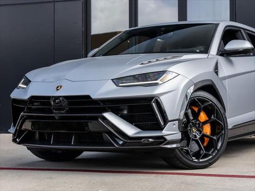 2023 Lamborghini Urus Performante