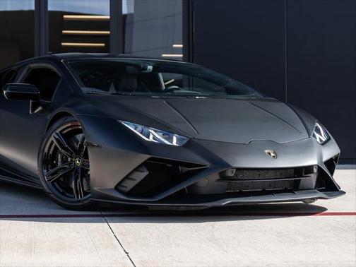 2023 Lamborghini Huracan EVO Coupe RWD