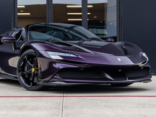 2025 Ferrari SF90 Spider Base