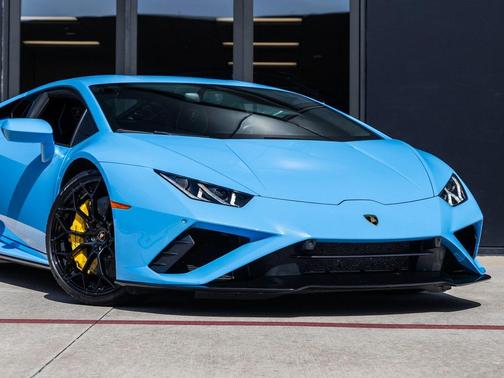 2023 Lamborghini Huracan EVO Coupe RWD