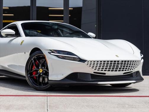 2023 Ferrari Roma Base