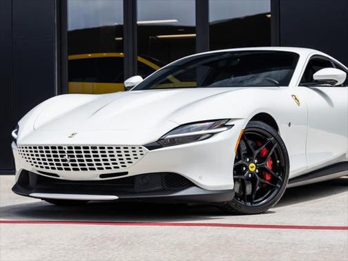 2023 Ferrari Roma Base