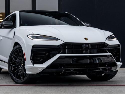 2025 Lamborghini Urus SE