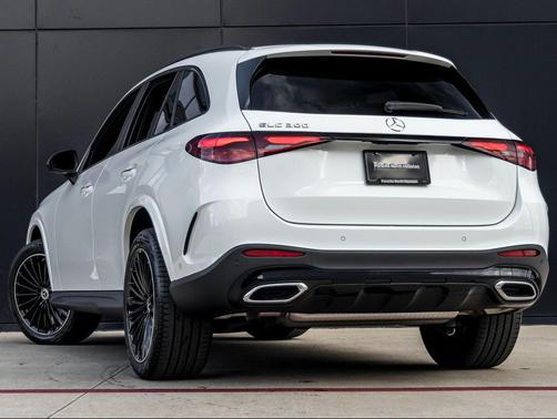 2025 Mercedes-Benz GLC 300 Base