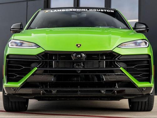 2025 Lamborghini Urus SE