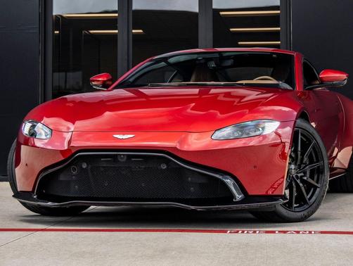 Diavolo Red 2020 Aston Martin Vantage Base