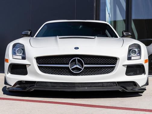 2014 Mercedes-Benz SLS AMG Black Series Base