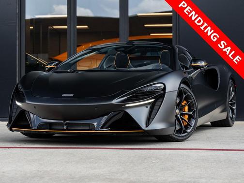 2025 McLaren Artura