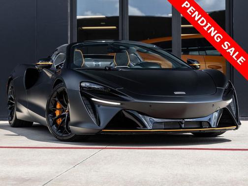 2025 McLaren Artura