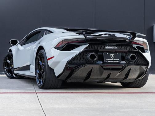 2023 Lamborghini Huracan Tecnica Coupe