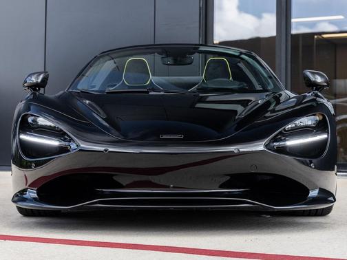 2026 McLaren 750S
