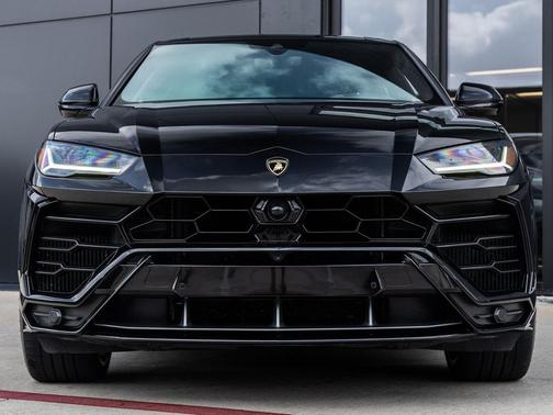 2019 Lamborghini Urus 