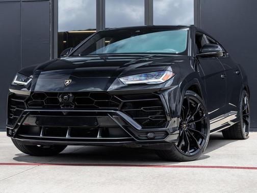 2019 Lamborghini Urus 