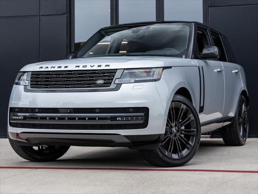 2025 Land Rover Range Rover P400 SE