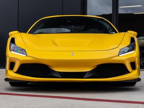 2021 Ferrari F8 Tributo Base