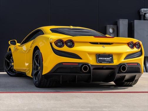 2021 Ferrari F8 Tributo Base