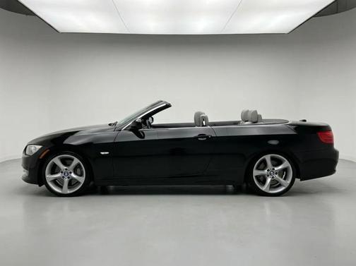 2011 BMW 335 335i Convertible 2D