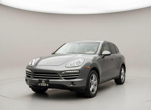 2014 Porsche Cayenne Platinum Edition