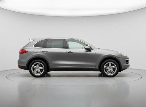 2014 Porsche Cayenne Platinum Edition