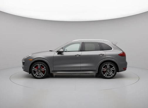 2014 Porsche Cayenne GTS