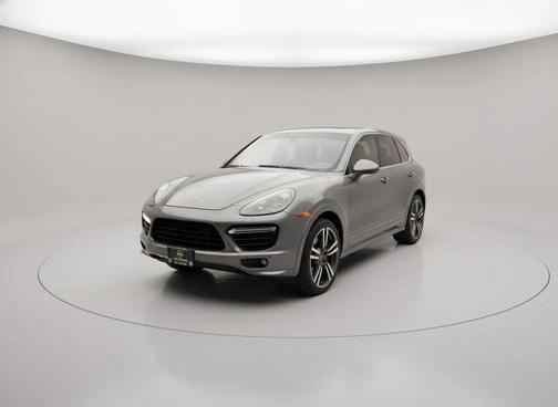 2014 Porsche Cayenne GTS