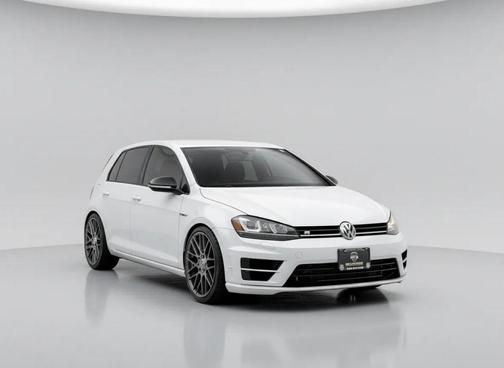 2016 Volkswagen Golf R 4-Door w/DCC & Navigation