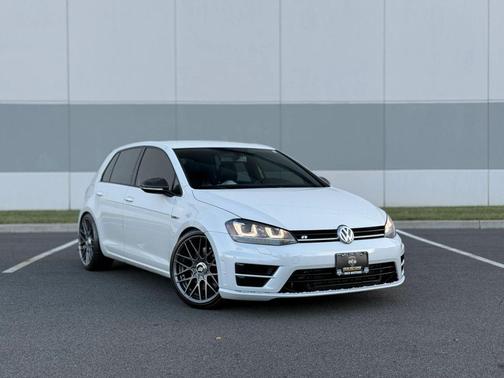 2016 Volkswagen Golf R 4-Door w/DCC & Navigation