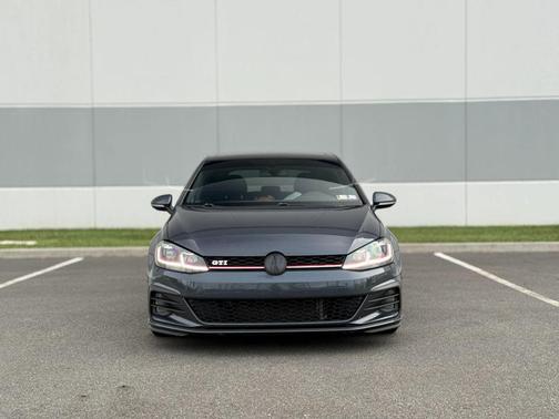2018 Volkswagen Golf GTI 2.0T S 4-Door