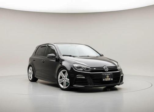 2012 Volkswagen Golf R 4-Door w/DCC & Navigation