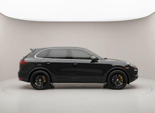 2012 Porsche Cayenne Turbo