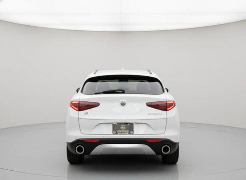 2018 Alfa Romeo Stelvio Sport