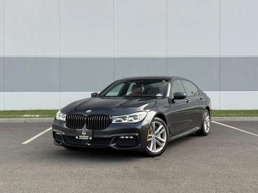 2017 BMW 750 i xDrive