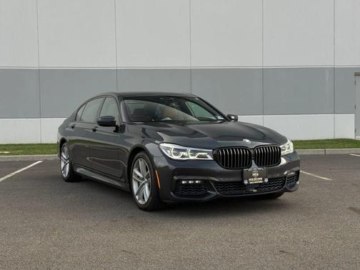 2017 BMW 750 i xDrive