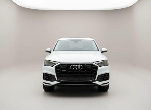 2020 Audi Q7 55 Prestige