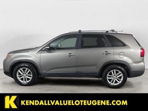 Titanium Silver 2014 Kia Sorento LX