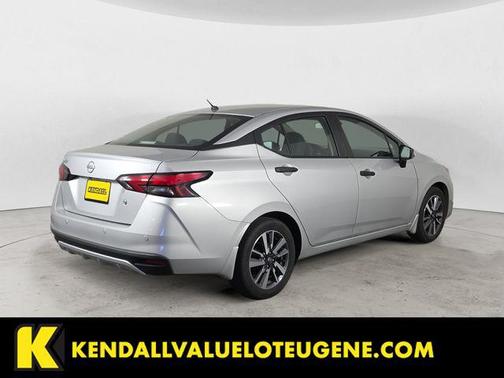 Brilliant Silver Metallic 2023 Nissan Versa 1.6 S