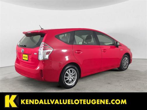 2015 Toyota Prius v Five