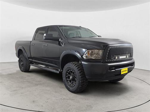 2017 RAM 2500 Tradesman Crew Cab 4x4 6'4' Box