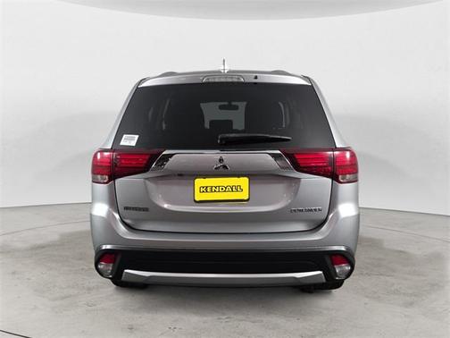 2018 Mitsubishi Outlander ES