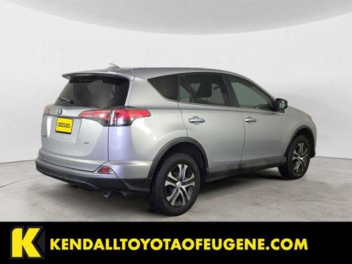 Silver Sky Metallic 2018 Toyota RAV4 LE