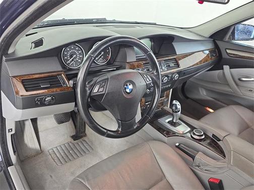 2008 BMW 528 528i