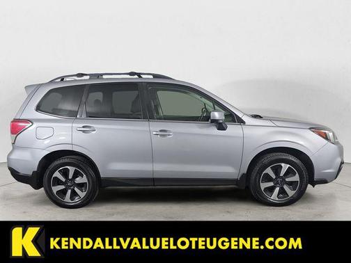 Ice Silver Metallic 2017 Subaru Forester 2.5i Limited