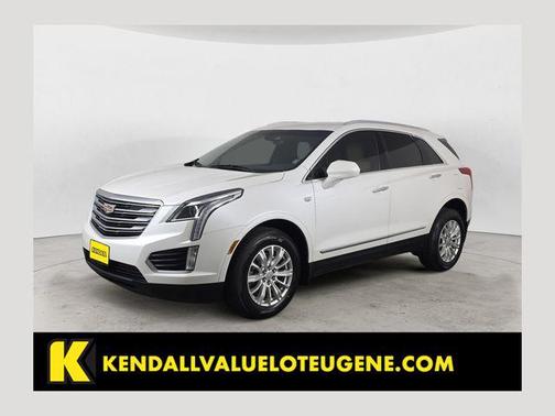Crystal White 2017 Cadillac XT5 Base