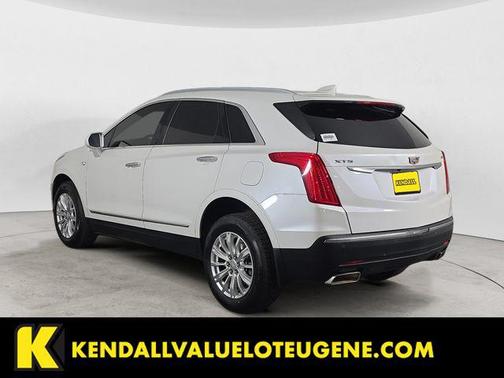 Crystal White 2017 Cadillac XT5 Base
