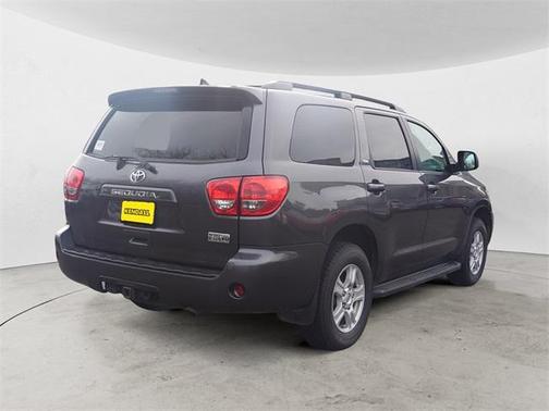 2015 Toyota Sequoia SR5